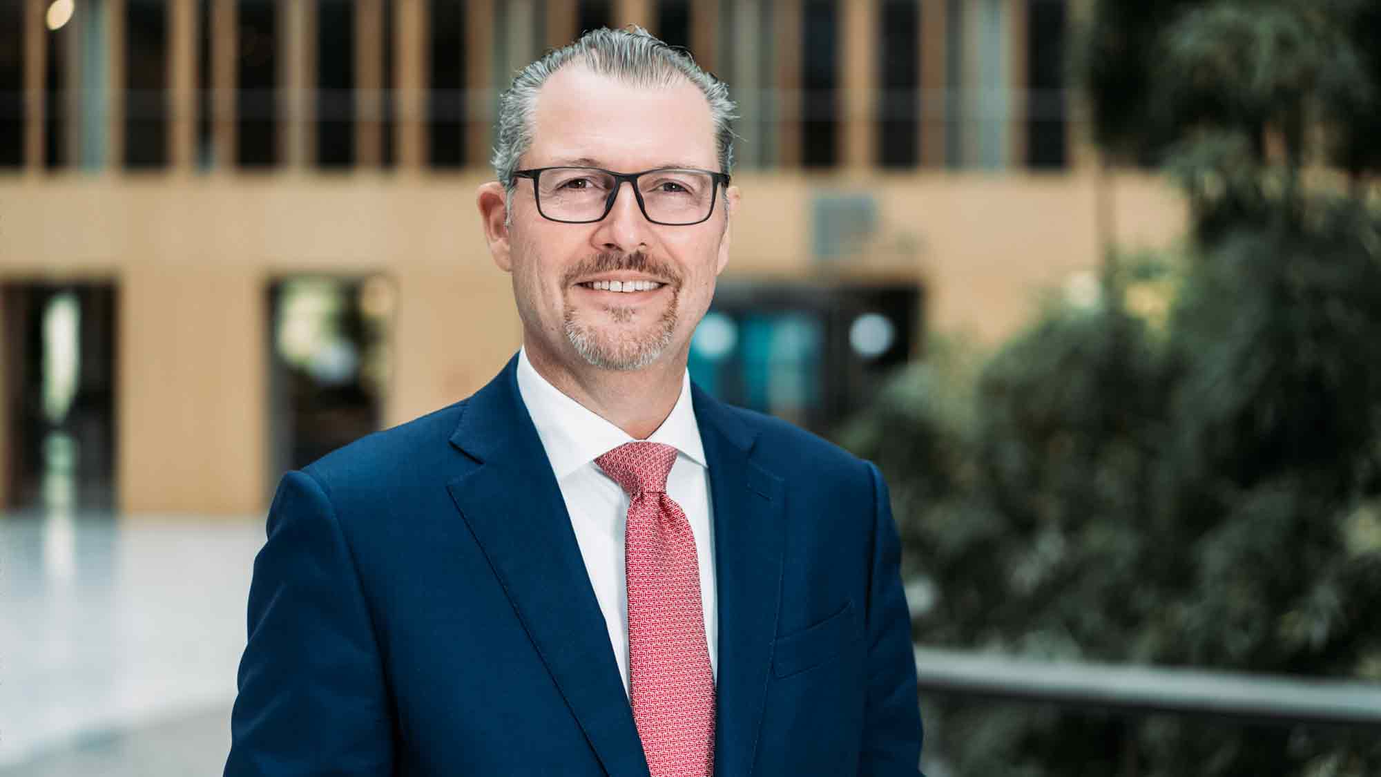 Arbeitgeberpräsident Dr. Rainer Dulger erklärt zu den Sondierungsverhandlungen: Für einen echten Politikwechsel reicht dies nicht Arbeitgeberpräsident Dr. Rainer Dulger erklärt zu den Sondierungsverhandlungen: Für einen echten Politikwechsel reicht dies nicht