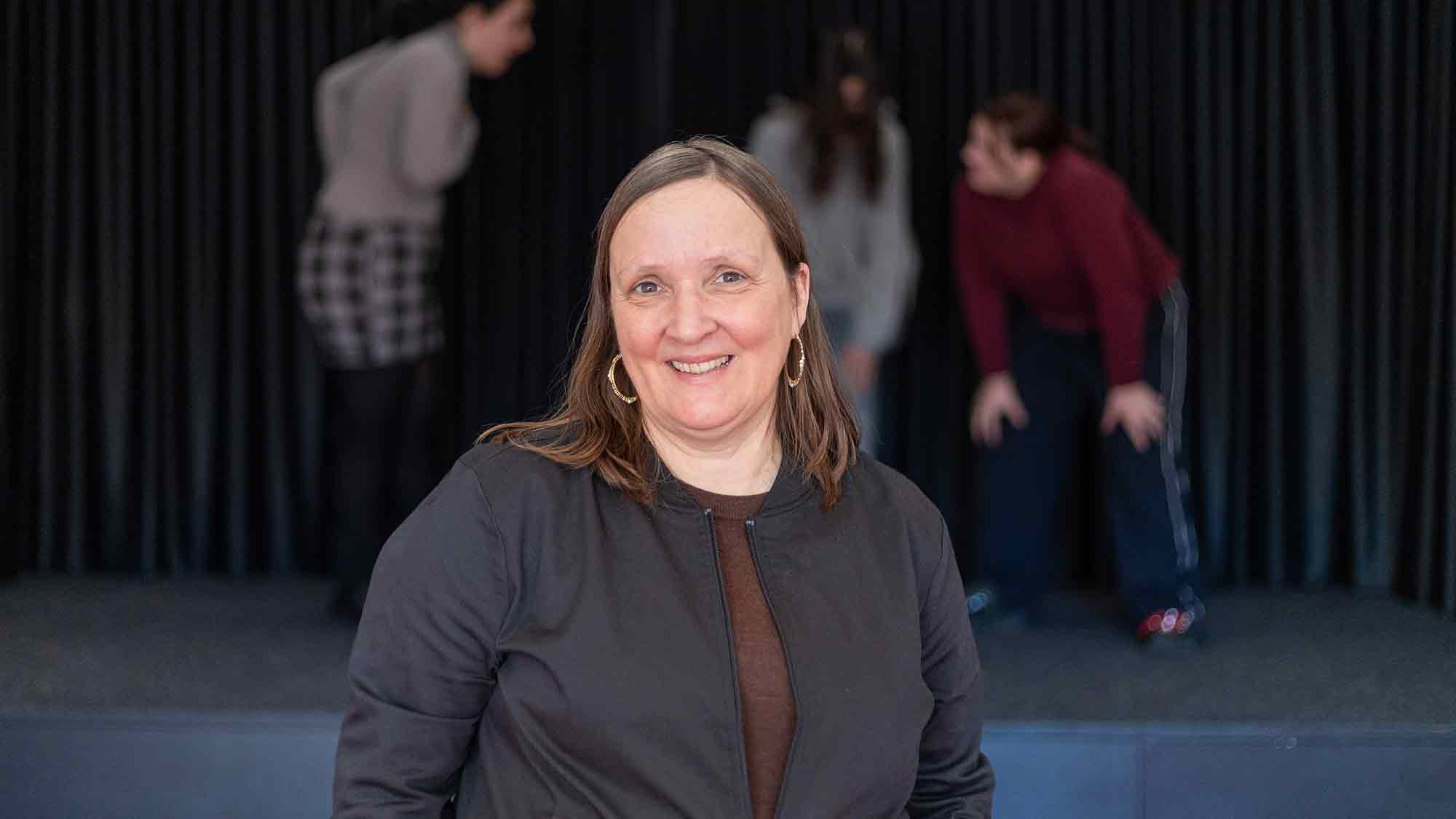 »Schilderwechsel«: Künstlerin Stefanie Bockermann erarbeitet Minidramen mit Jugendlichen »Schilderwechsel«: Künstlerin Stefanie Bockermann erarbeitet Minidramen mit Jugendlichen