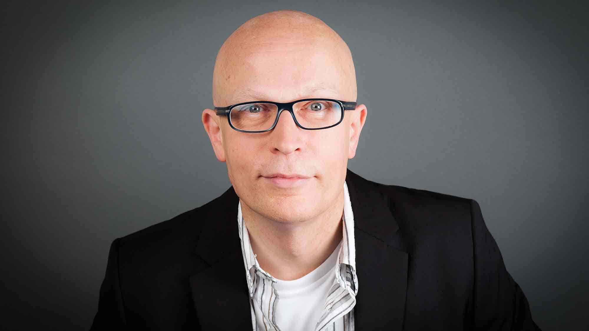 Bürgerinitiative Bürgerwache Bielefeld: bebilderte Lesung und Buchvorstellung, Heinz Liepman, »Das Vaterland« – Exilroman, gelesen von Hans Jörg Kühne, 3. April 2025 Bürgerinitiative Bürgerwache Bielefeld: bebilderte Lesung und Buchvorstellung, Heinz Liepman, »Das Vaterland« – Exilroman, gelesen von Hans Jörg Kühne, 3. April 2025