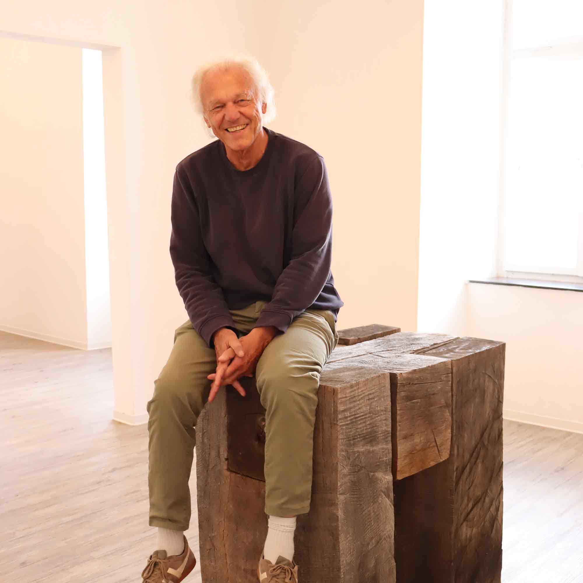 Werner Schlegel: Skulptur und Bild, »Aus gutem Holz geschnitzt« – Sonderausstellung im Stadtmuseum Beckum, 11. Mai bis 20. Juli 2025 Werner Schlegel: Skulptur und Bild, »Aus gutem Holz geschnitzt« – Sonderausstellung im Stadtmuseum Beckum, 11. Mai bis 20. Juli 2025