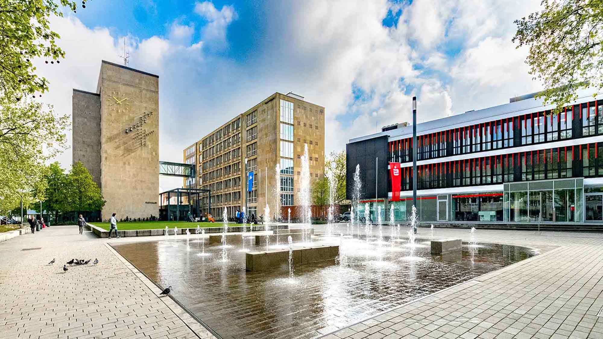 Gütersloh, Gütsel, »B City«, »C City«, »Gtown«, »Dalkestadt« … wie heißt die Stadt denn nun wirklich? Gütersloh, Gütsel, »B City«, »C City«, »Gtown«, »Dalkestadt« … wie heißt die Stadt denn nun wirklich?