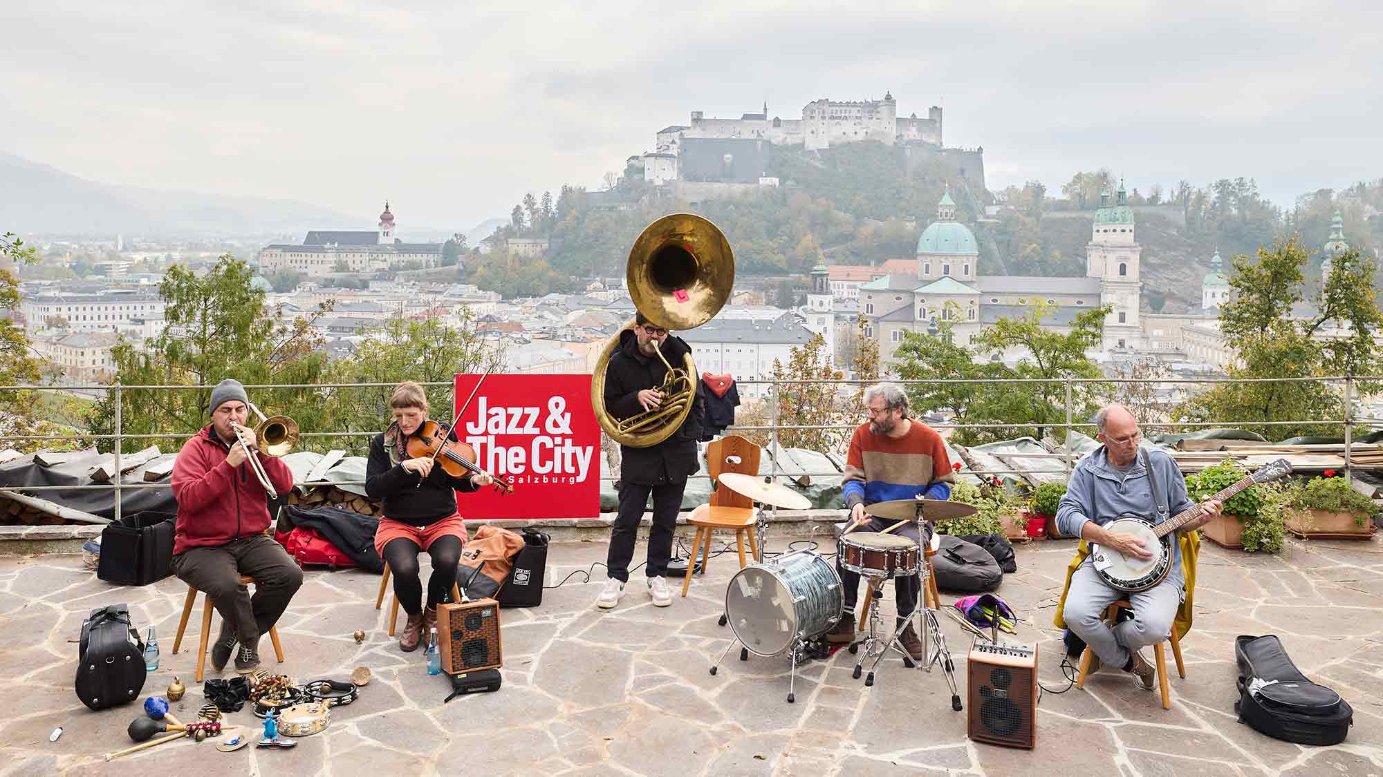»Jazz&TheCity« 2025 – Festival für Jazz, World und Electronic Music, Salzburg, 16. bis 19. Oktober 2025 »Jazz&TheCity« 2025 – Festival für Jazz, World und Electronic Music, Salzburg, 16. bis 19. Oktober 2025