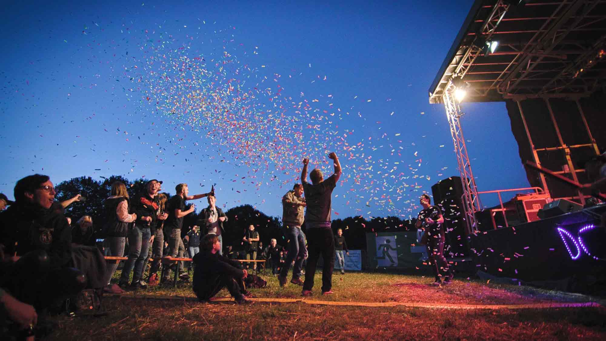 Fünf Jahre »Kraut und Rüben« Musikfestival – Jubiläum am Uhlenberg in Hembsen, 30. August 2025 Fünf Jahre »Kraut und Rüben« Musikfestival – Jubiläum am Uhlenberg in Hembsen, 30. August 2025
