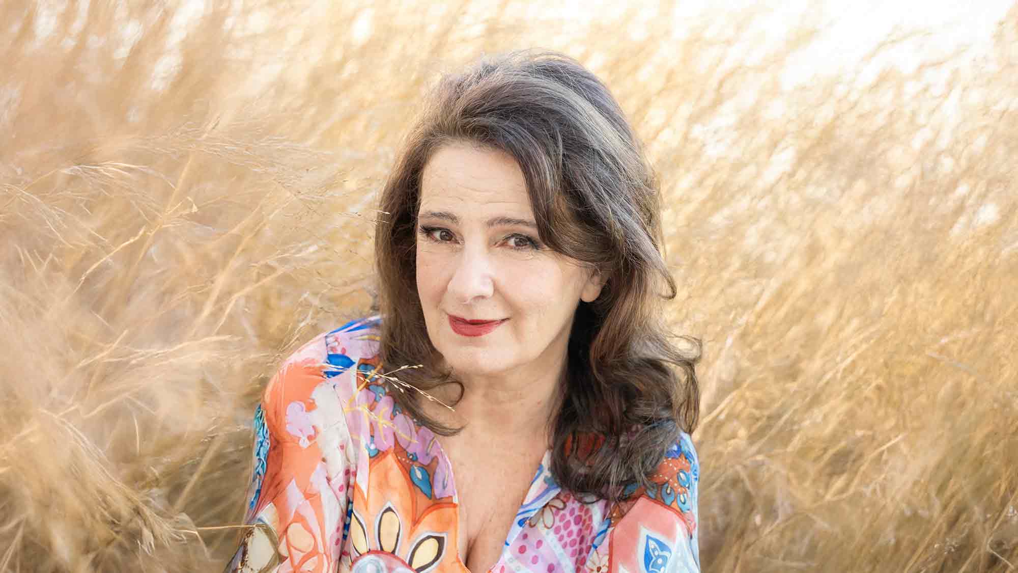 Stadttheater Lippstadt: Die Wiener Schauspielerin Angela Schneider traut sich an »Josephine Mutzenbacher«, 11. September 2025 Stadttheater Lippstadt: Die Wiener Schauspielerin Angela Schneider traut sich an »Josephine Mutzenbacher«, 11. September 2025