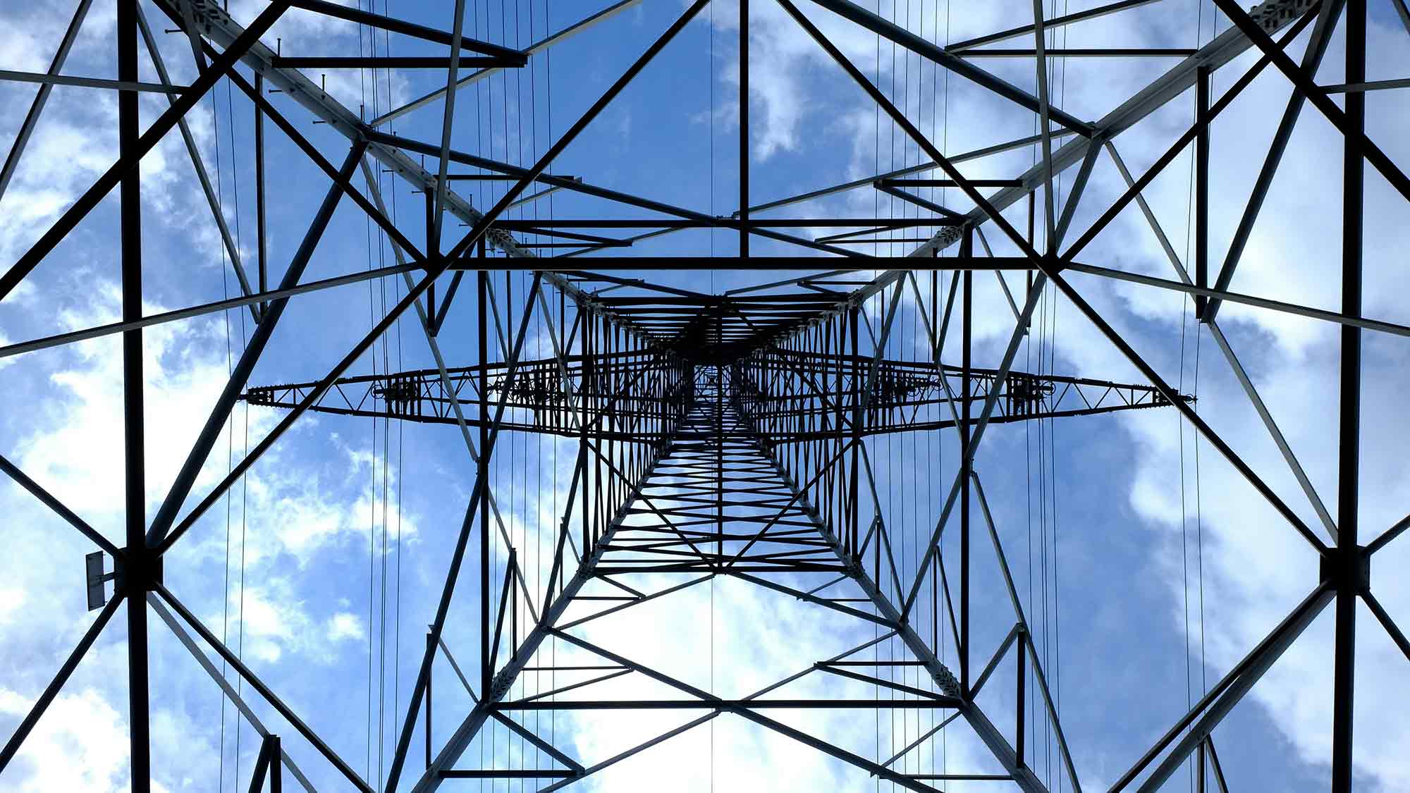 Vom Grundversorger zum Sparvertrag: der einfache Weg zum günstigeren Strom Vom Grundversorger zum Sparvertrag: der einfache Weg zum günstigeren Strom
