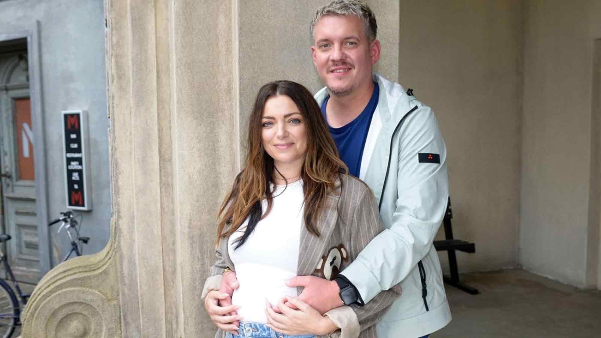 Süße Baby News vom GZSZ Set – Anne Menden und Gustav Masurek erwarten ihr erstes Kind Süße Baby News vom GZSZ Set – Anne Menden und Gustav Masurek erwarten ihr erstes Kind
