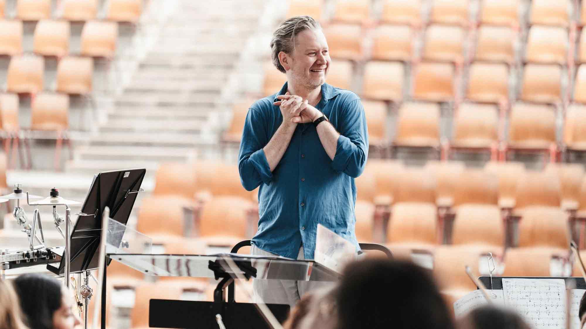 Nordwestdeutsche Philharmonie: Abonnementkonzert im Stadtpark Schützenhof Herford, Jonathan Bloxham (Leitung), 10. Oktober 2025 Nordwestdeutsche Philharmonie: Abonnementkonzert im Stadtpark Schützenhof Herford, Jonathan Bloxham (Leitung), 10. Oktober 2025