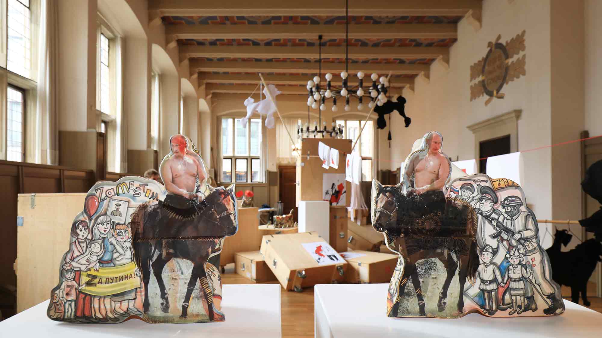 Projekt &raquo;@poodlescore&laquo; von Anne Kückelhaus und Yana Payusova im Krameramtshaus Münster eröffnet am 9. Oktober 2025