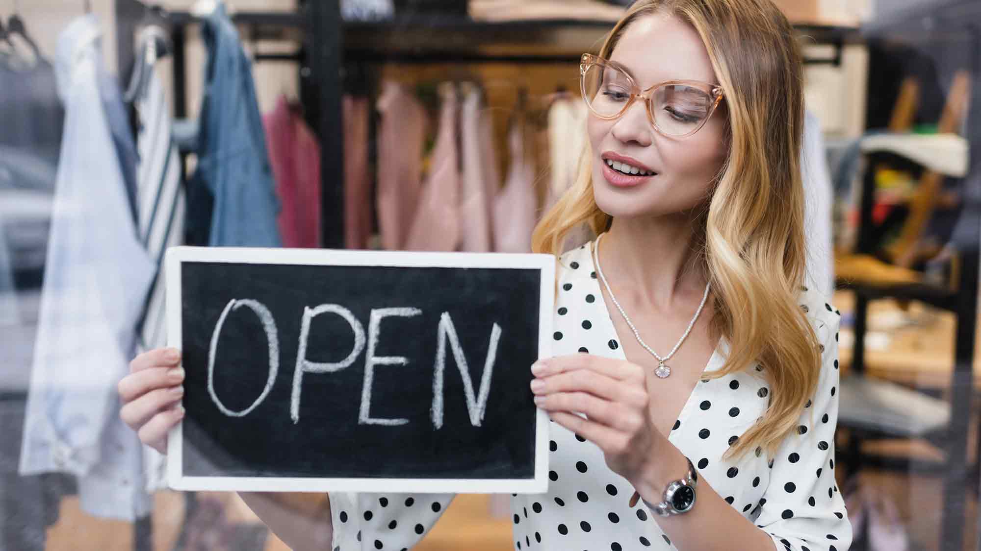 Meta Shopping – wie der Handel der Zukunft wieder in die Stadt kommen kann – und trotzdem online stattfindet: der »Zero Hub« Meta Shopping – wie der Handel der Zukunft wieder in die Stadt kommen kann – und trotzdem online stattfindet: der »Zero Hub«