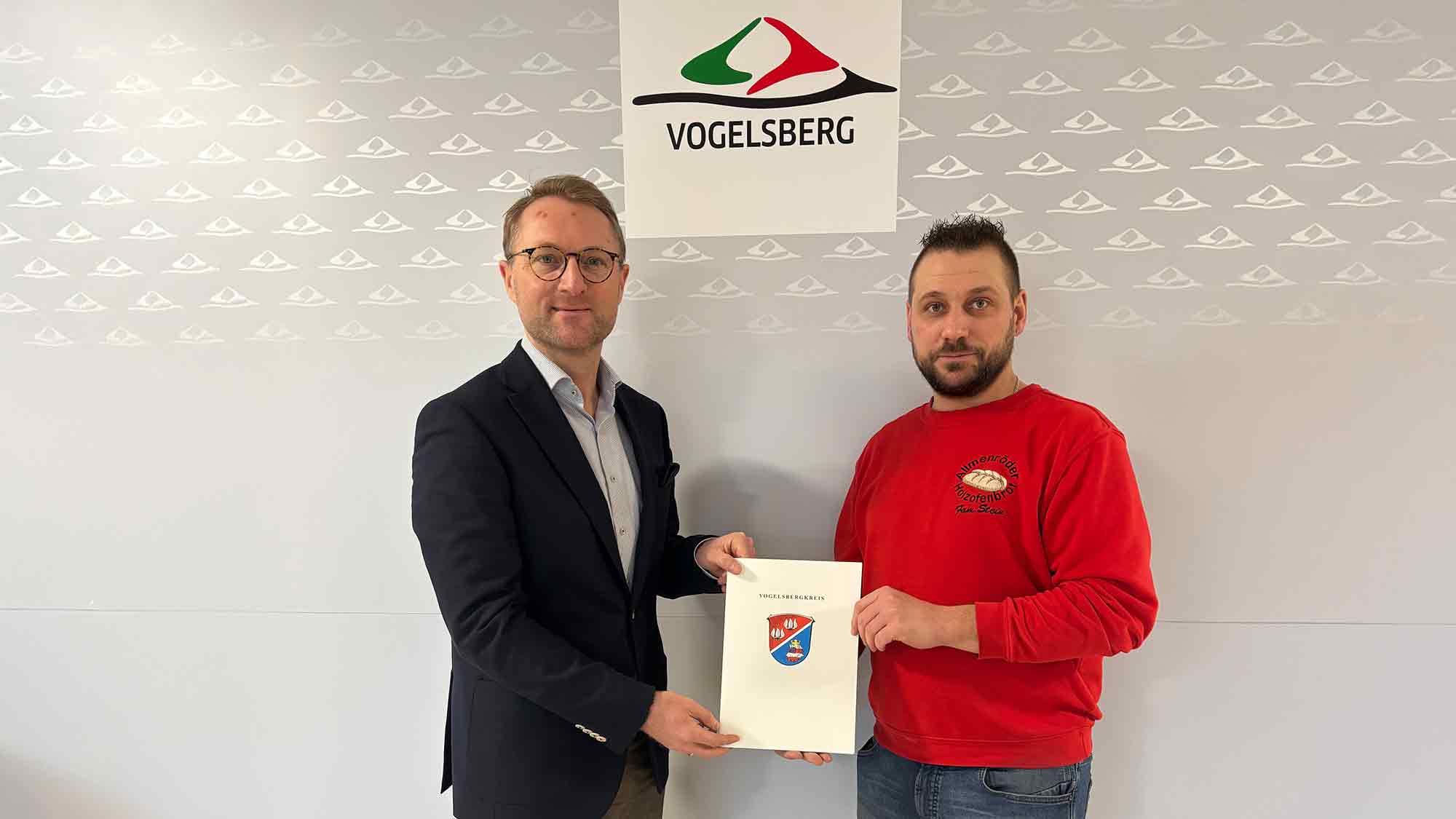 Kreisausschuss des Vogelsbergkreises: traditionelles Bäckerhandwerk aus dem energieeffizienten Ofen