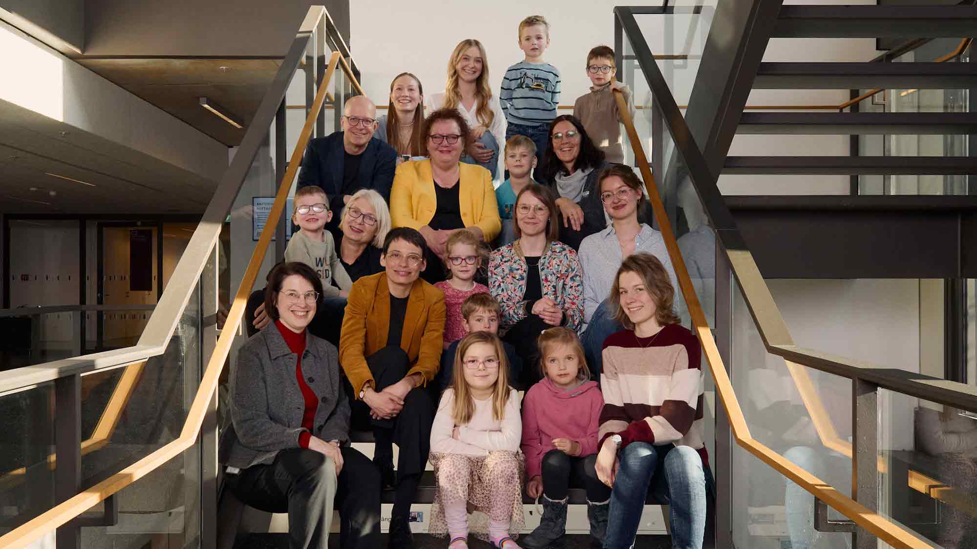 NRW Familienministerin besucht HSBI, Hochschule arbeitet an der Aktualisierung der »Bildungsgrundsätze NRW« NRW Familienministerin besucht HSBI, Hochschule arbeitet an der Aktualisierung der »Bildungsgrundsätze NRW«