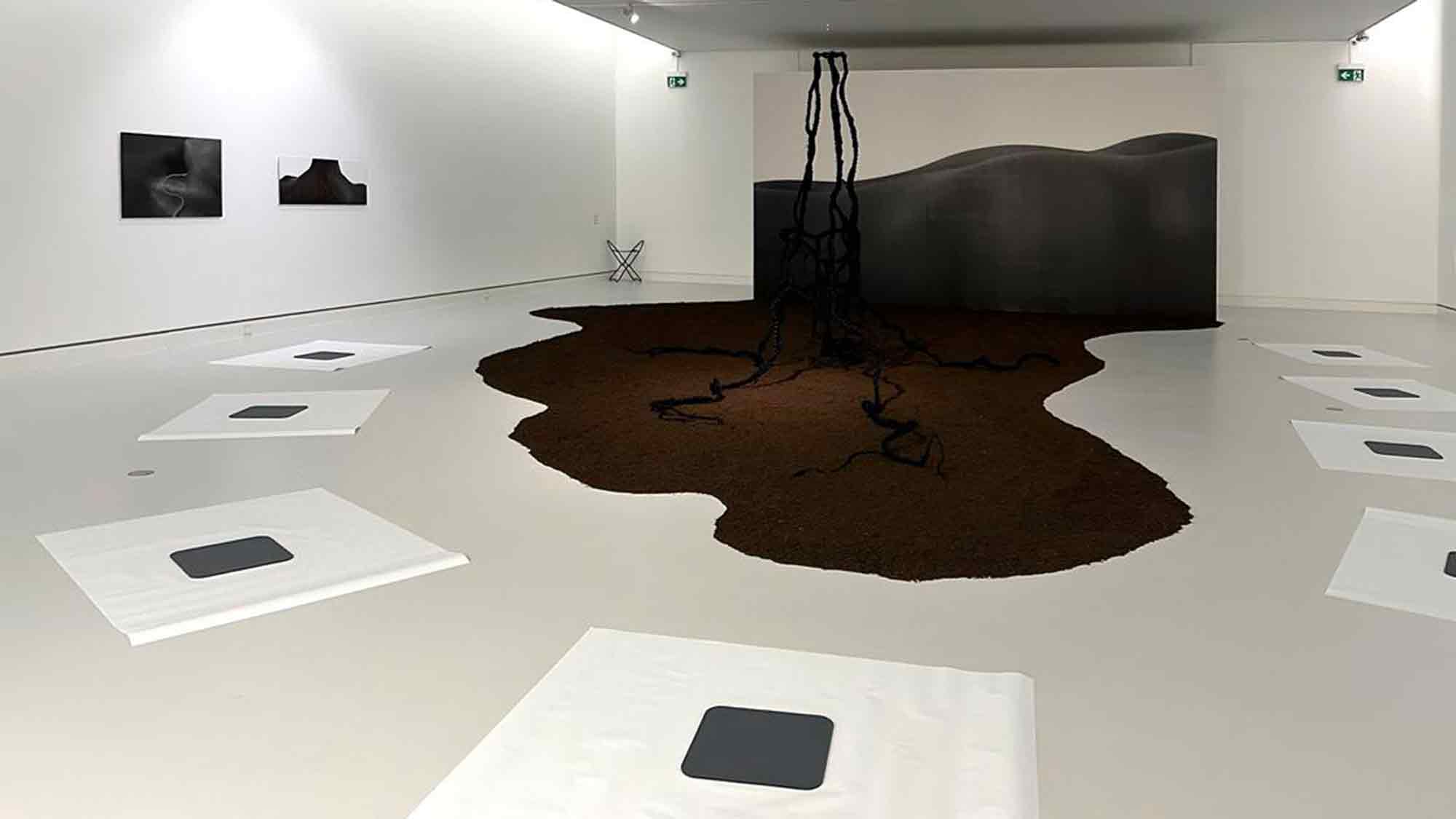 Kunsthalle Mainz: zwischen Stich und Linie – Achtsames Zeichnen in der Ausstellung mit Anne Nilges Kunsthalle Mainz: zwischen Stich und Linie – Achtsames Zeichnen in der Ausstellung mit Anne Nilges