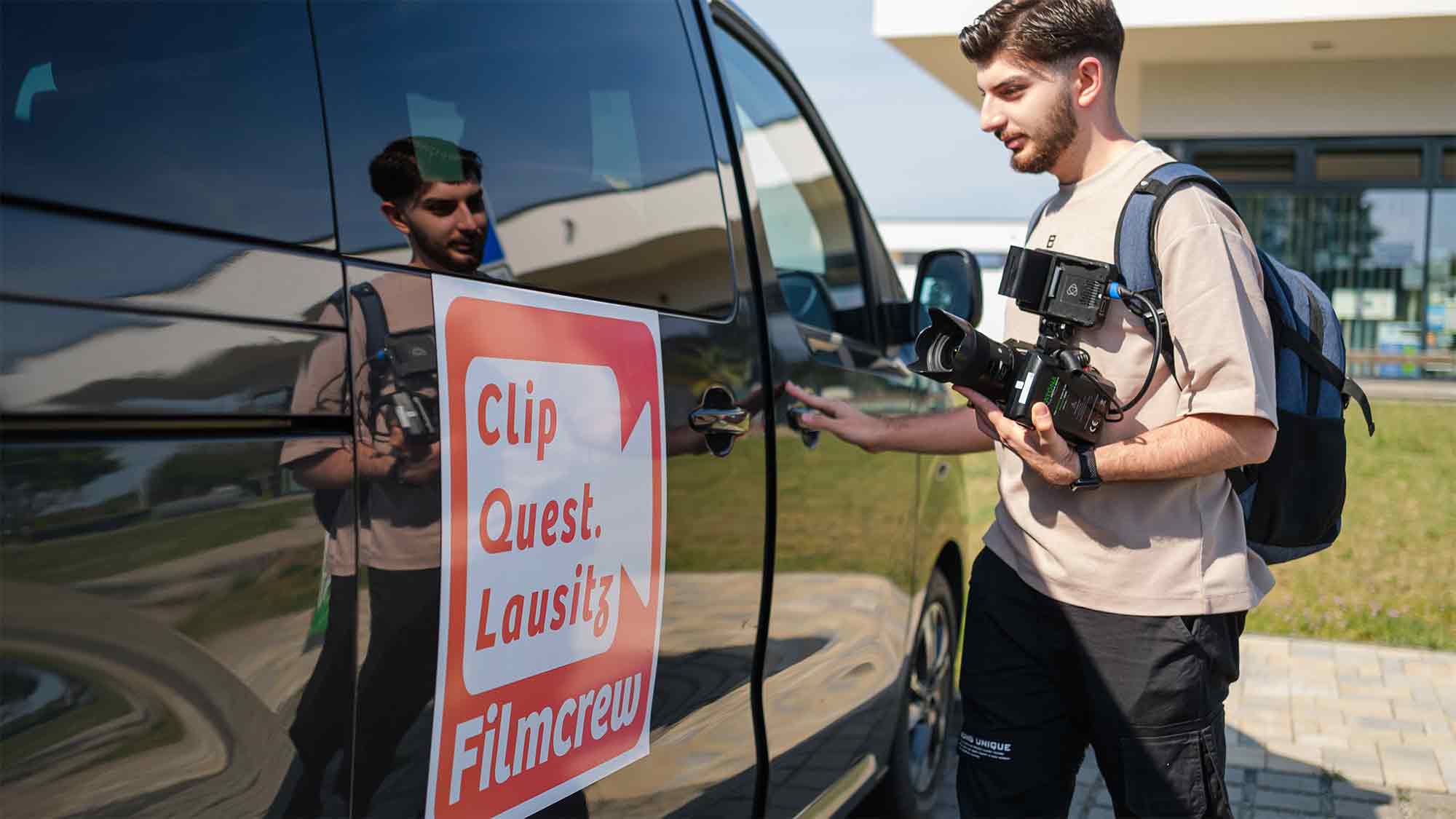 Perspektivwechsel gesucht: Jetzt fürs Filmcamp »ClipQuest.Lausitz« 2026 bewerben, 26. bis 30. August 2026 Perspektivwechsel gesucht: Jetzt fürs Filmcamp »ClipQuest.Lausitz« 2026 bewerben, 26. bis 30. August 2026