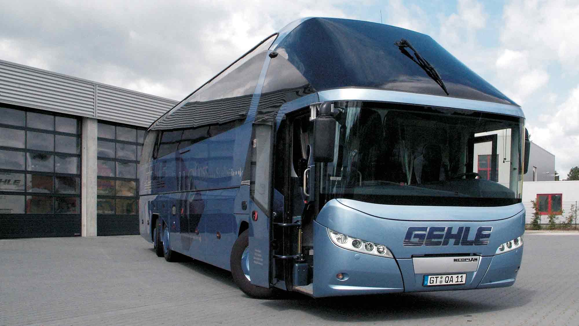 KWS History: Stadtgeschichte Gütersloh – 2005 gab es in Deutschland 13 Neoplan »Starliner II« – einer fuhr in Gütersloh KWS History: Stadtgeschichte Gütersloh – 2005 gab es in Deutschland 13 Neoplan »Starliner II« – einer fuhr in Gütersloh