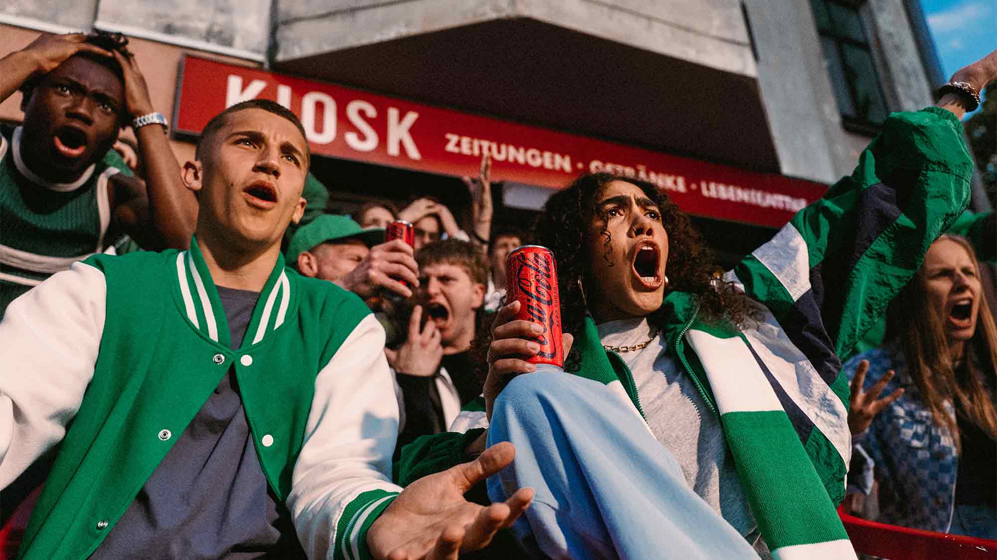 Coca Cola Deutschland kehrt als offizieller Partner der Bundesliga zurück Coca Cola Deutschland kehrt als offizieller Partner der Bundesliga zurück