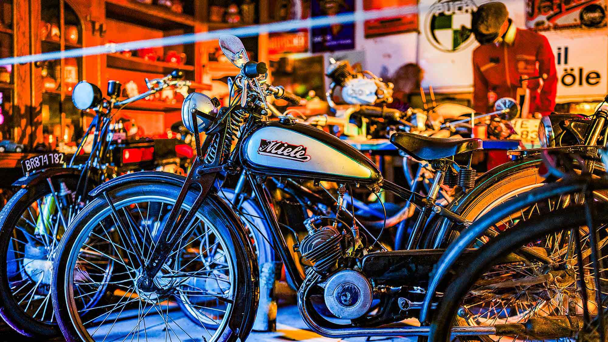 NOW Commons: Miele Moped mit klassischer Springergabel, Motorradmuseum Beckmann Greffen NOW Commons: Miele Moped mit klassischer Springergabel, Motorradmuseum Beckmann Greffen