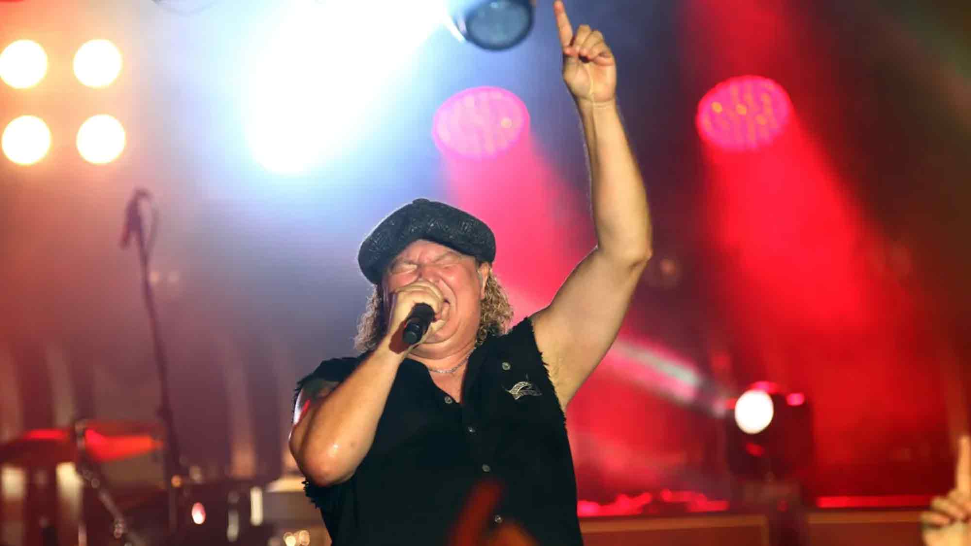 Kockender Rock ’ n’ Roll in Zeulenroda – »We Salute You« AC/DC Show Kockender Rock ’ n’ Roll in Zeulenroda – »We Salute You« AC/DC Show