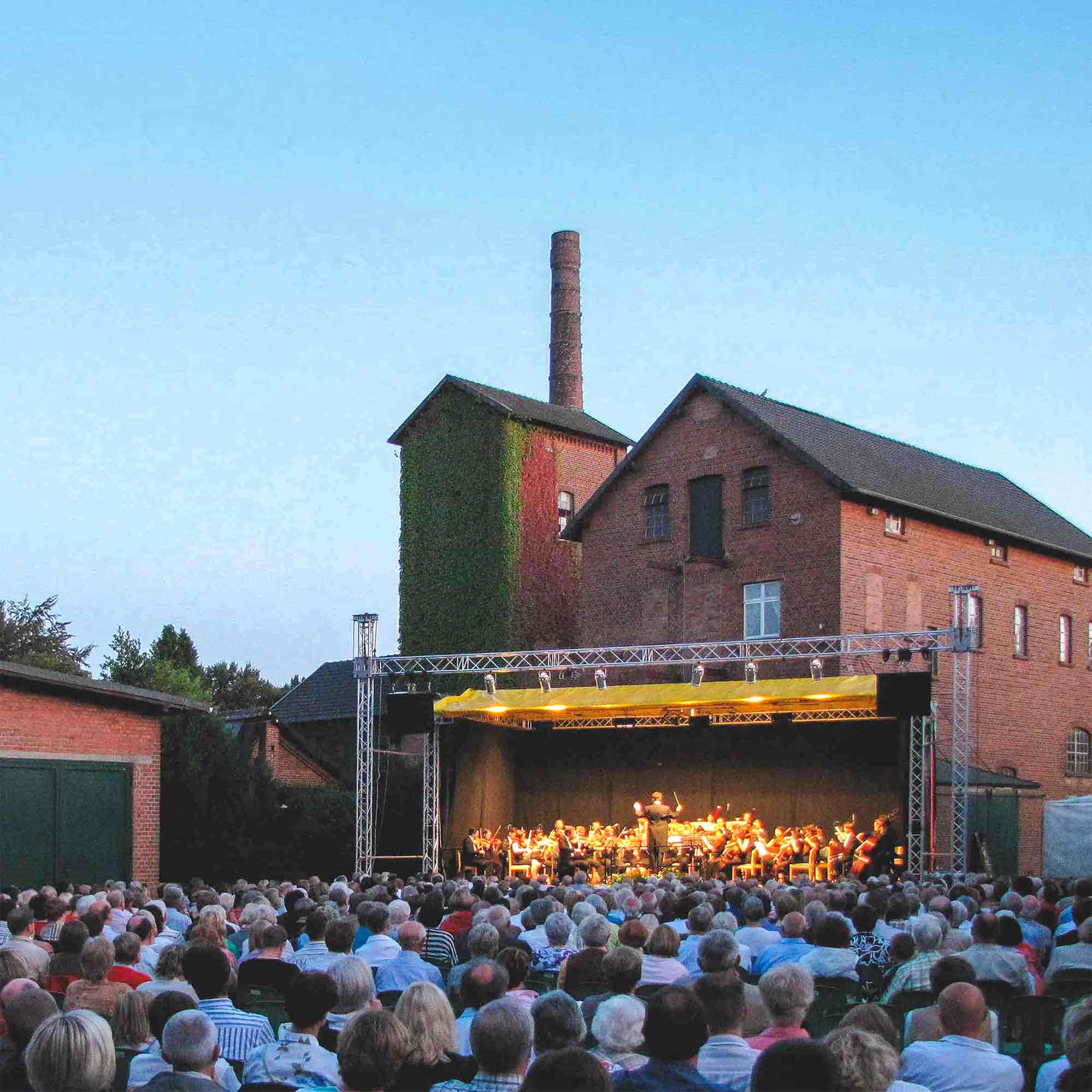 KWS History: Stadtgeschichte Gütersloh – Open Air Westfälische Kammerphilharmonie (2011)