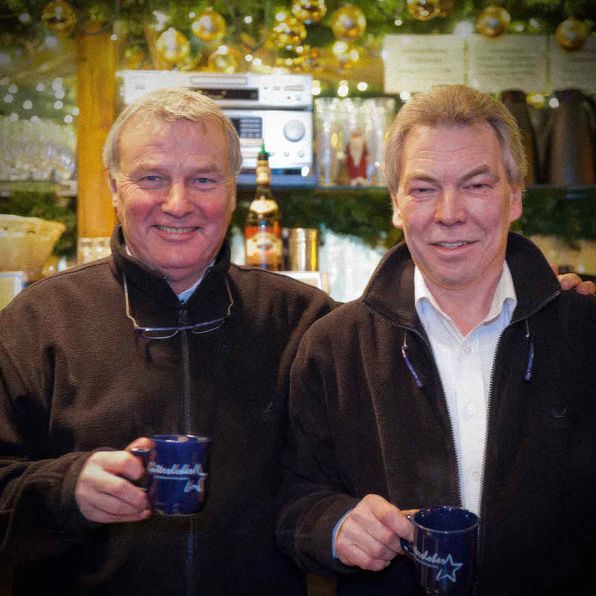 KWS History: Stadtgeschichte Gütersloh – »Gütsel« Charity Aktion, Weihnachtsmarkt Gütersloh (2011) KWS History: Stadtgeschichte Gütersloh – »Gütsel« Charity Aktion, Weihnachtsmarkt Gütersloh (2011)