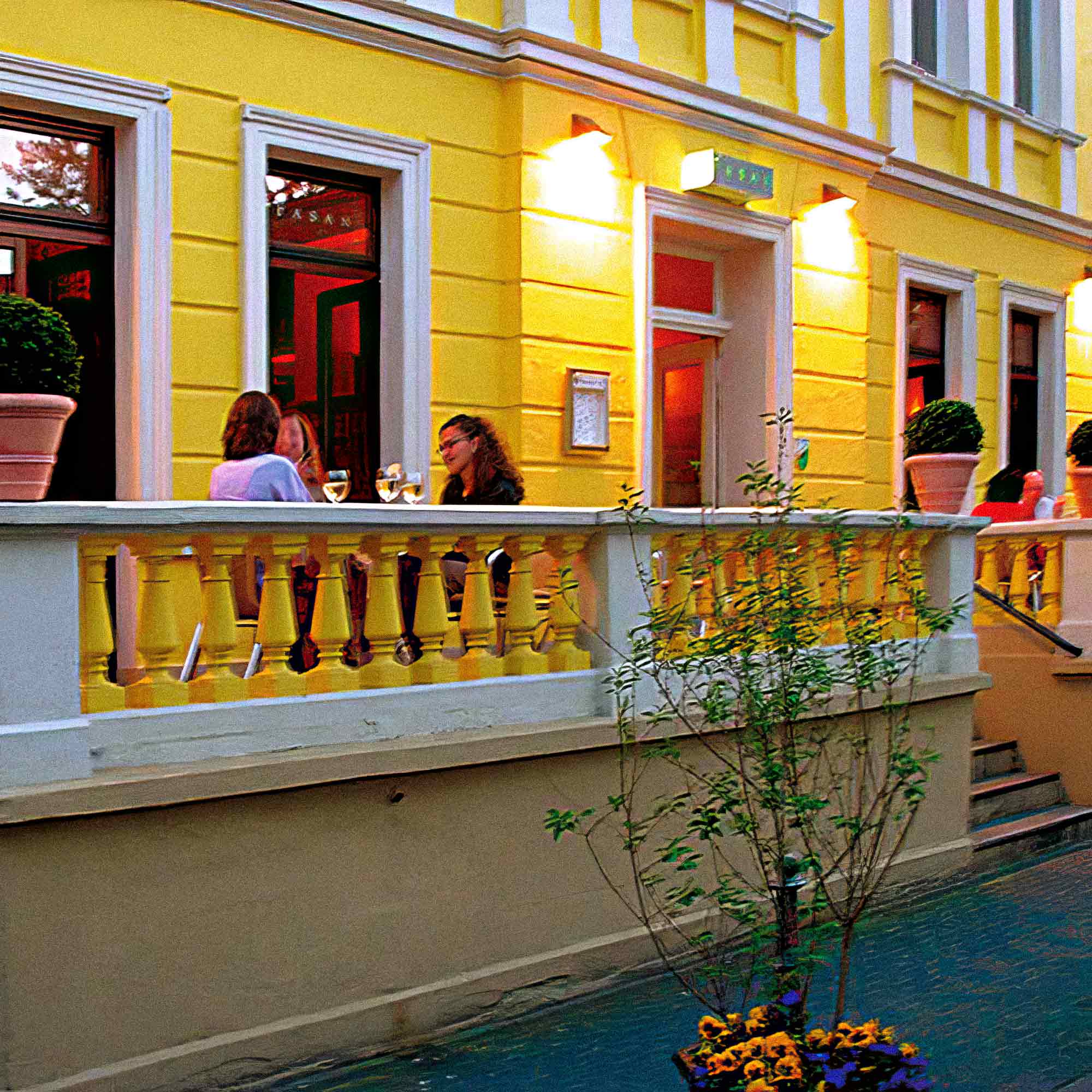NOW Commons: Veranda »Fasan«, Kökerstraße Gütersloh (2001) … NOW Commons: Veranda »Fasan«, Kökerstraße Gütersloh (2001) …