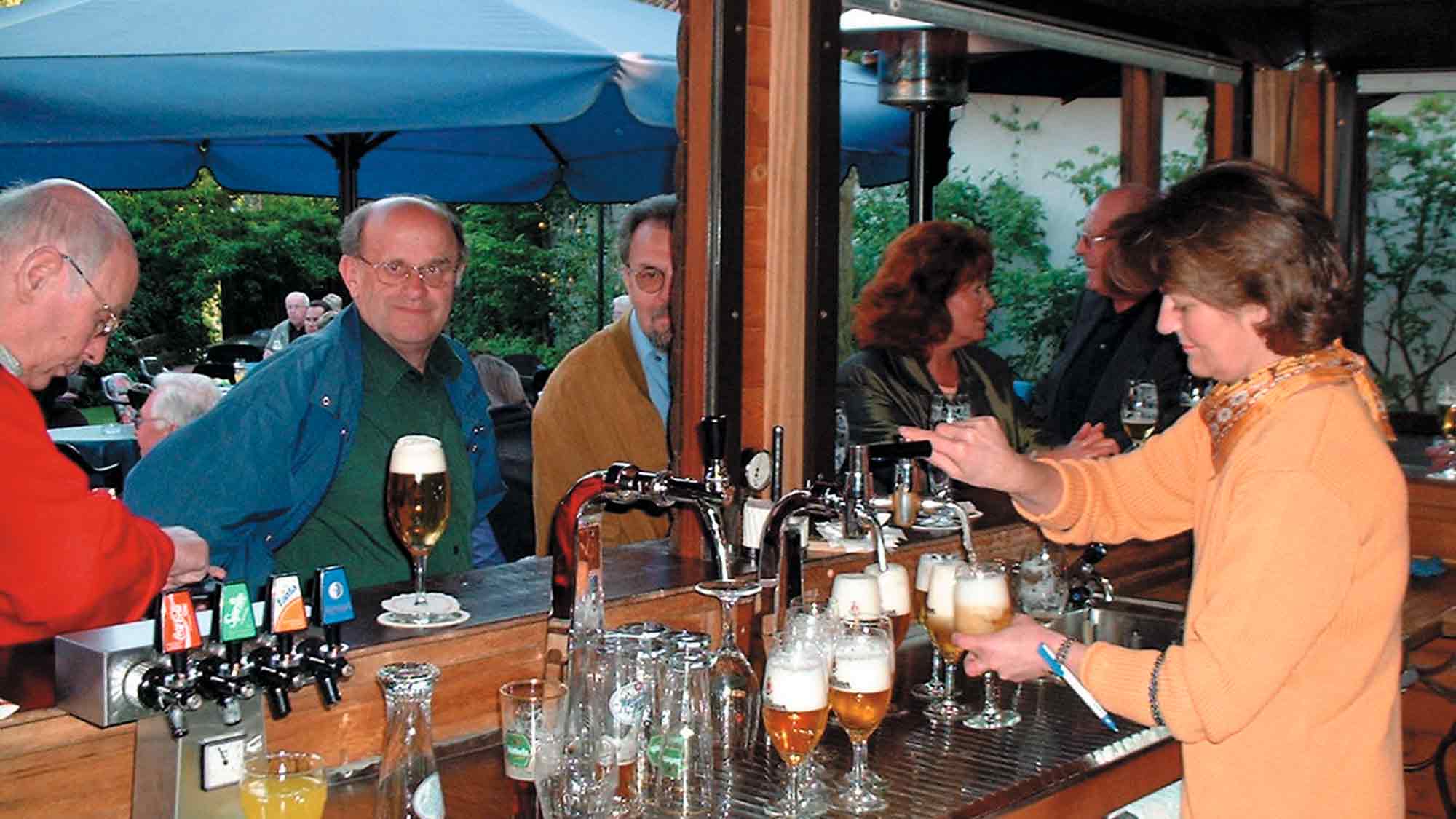 NOW Commons: Biergarten »Gashaus Roggenkamp«, Gütersloh (2001) … NOW Commons: Biergarten »Gashaus Roggenkamp«, Gütersloh (2001) …