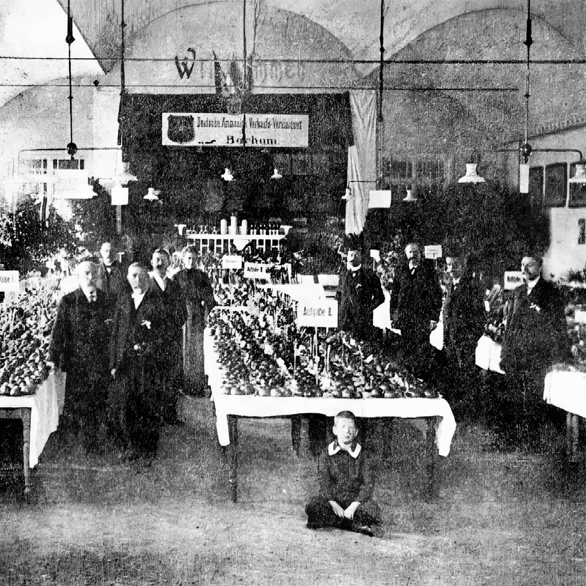 NOW Commons: »Gasthof zum Bahnhof« August Gehle, Gütersloh (Obstausstellung 1910) NOW Commons: »Gasthof zum Bahnhof« August Gehle, Gütersloh (Obstausstellung 1910)