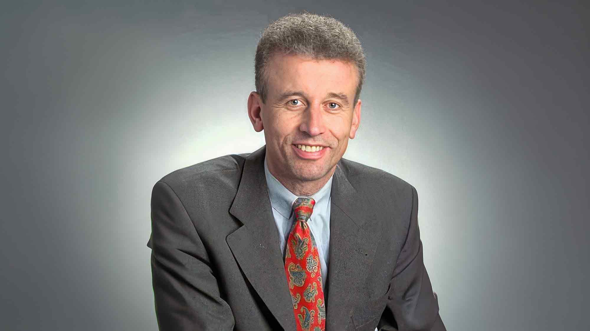 NOW Commons: Hans Hermann Kirschner, Vorsitzender des Vereins Michaeliswoche Gütersloh seit 2003 NOW Commons: Hans Hermann Kirschner, Vorsitzender des Vereins Michaeliswoche Gütersloh seit 2003