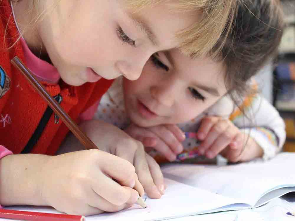 Ministerin Gebauer: Präsenzunterricht bei Inzidenz unter 100 ist ein wichtiges Stück Normalität für Kinder, Jugendliche und Familien in Gütersloh
