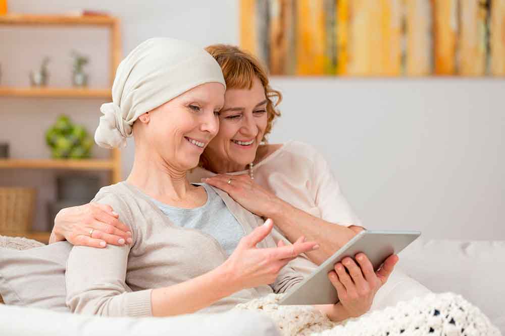 Neues AOK-Online-Programm »Familiencoach Krebs«: Angehörige von Krebspatienten im Kreis Gütersloh vor Überlastung schützen Neues AOK-Online-Programm »Familiencoach Krebs«: Angehörige von Krebspatienten im Kreis Gütersloh vor Überlastung schützen