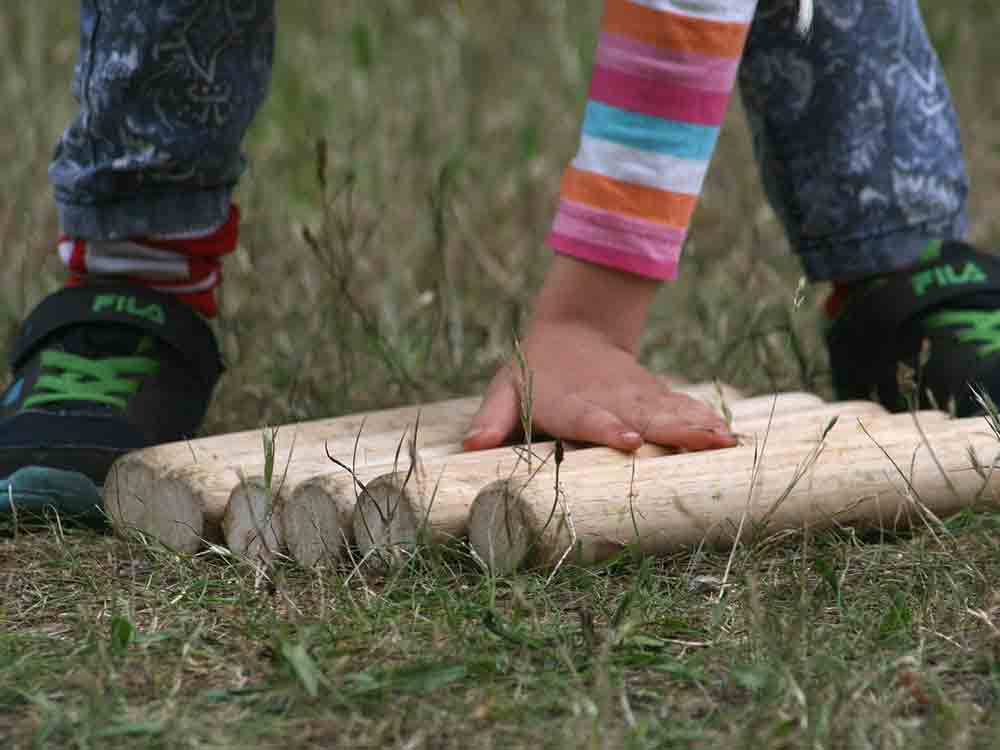 JKR-Kubb-Turnier am Sonntag, 4. Juli 2021, um 14 Uhr im Flora-Westfalica-Park auf der Wiese Mittelhegge in Rheda-Wiedenbrück