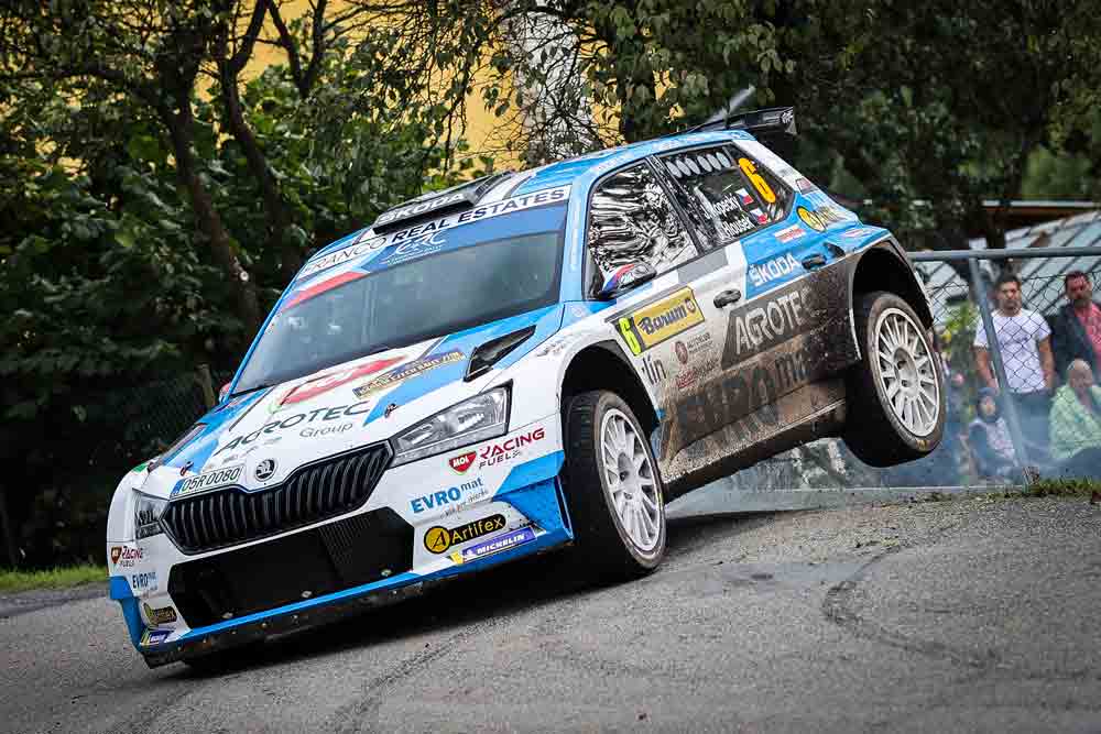 Drei Škoda-Teams auf dem Podium beim Europameisterschaftslauf »Barum Czech Rallye Zlín« Drei Škoda-Teams auf dem Podium beim Europameisterschaftslauf »Barum Czech Rallye Zlín«