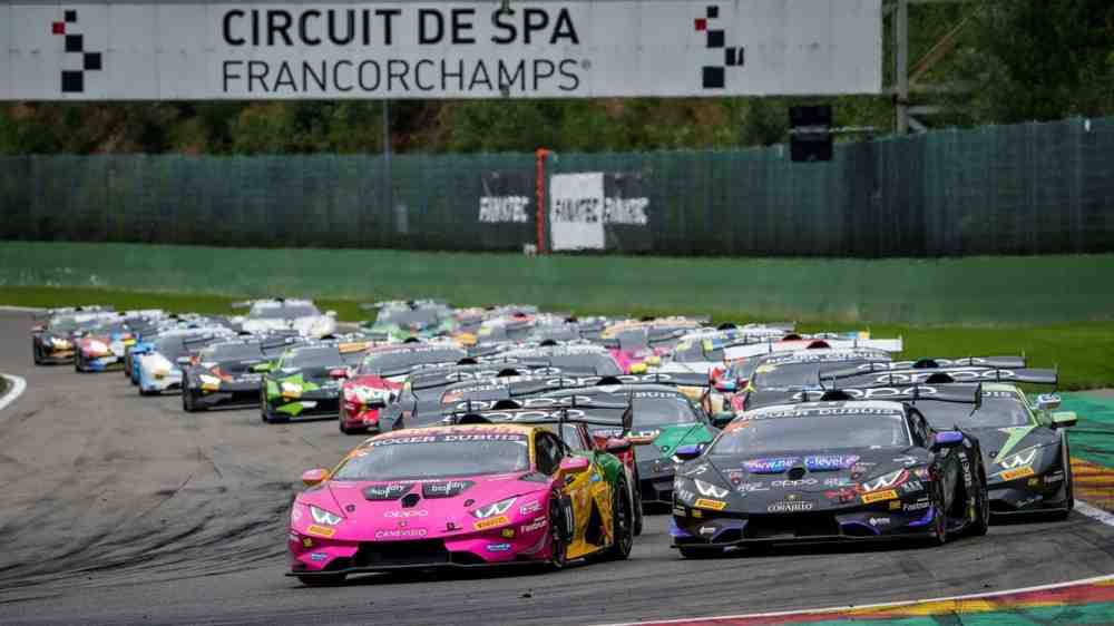 Lamborghini gibt den Kalender des Super-Trofeo-Europe 2022 bekannt: Debüt für den Huracán ST EVO2 in Monza Lamborghini gibt den Kalender des Super-Trofeo-Europe 2022 bekannt: Debüt für den Huracán ST EVO2 in Monza