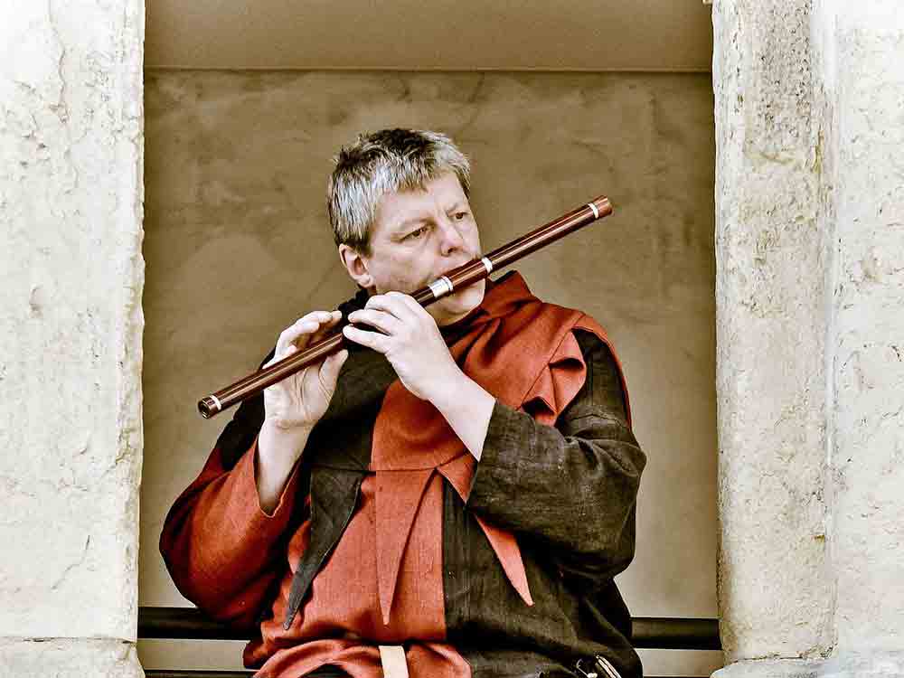 Freier Eintritt am Familiensonntag: Führungen und Programme rund um das Thema Musik im LWL-Archäologiemuseum Freier Eintritt am Familiensonntag: Führungen und Programme rund um das Thema Musik im LWL-Archäologiemuseum