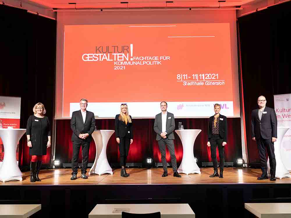 Kultursekretariat NRW Gütersloh: Kommunalpolitiker diskutieren über Kultur in NRW, dritter Fachtag für Kommunalpolitik erstmals hybrid Kultursekretariat NRW Gütersloh: Kommunalpolitiker diskutieren über Kultur in NRW, dritter Fachtag für Kommunalpolitik erstmals hybrid
