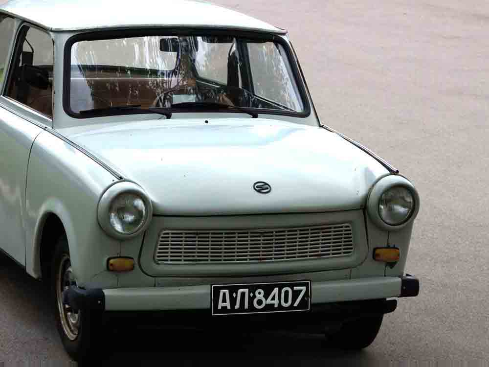 VEB Sachsenring nimmt Trabant Produktion wieder auf, als einzige nicht vom Chip Mangel betroffen, eTrabant für 2030 geplant, Wasserstoff im Gespräch VEB Sachsenring nimmt Trabant Produktion wieder auf, als einzige nicht vom Chip Mangel betroffen, eTrabant für 2030 geplant, Wasserstoff im Gespräch