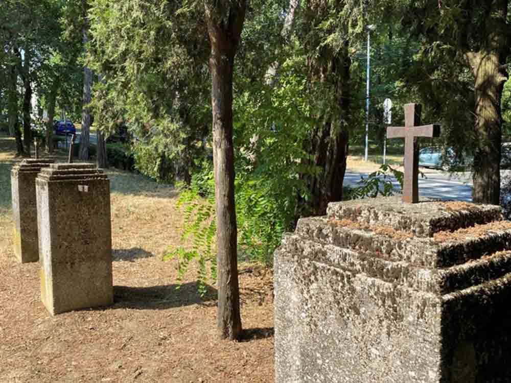 Deutsch-Serbisches Kriegsgräberabkommen ratifiziert, der Volksbund kann seine Arbeit in Serbien beginnen und Kriegstote bergen Deutsch-Serbisches Kriegsgräberabkommen ratifiziert, der Volksbund kann seine Arbeit in Serbien beginnen und Kriegstote bergen