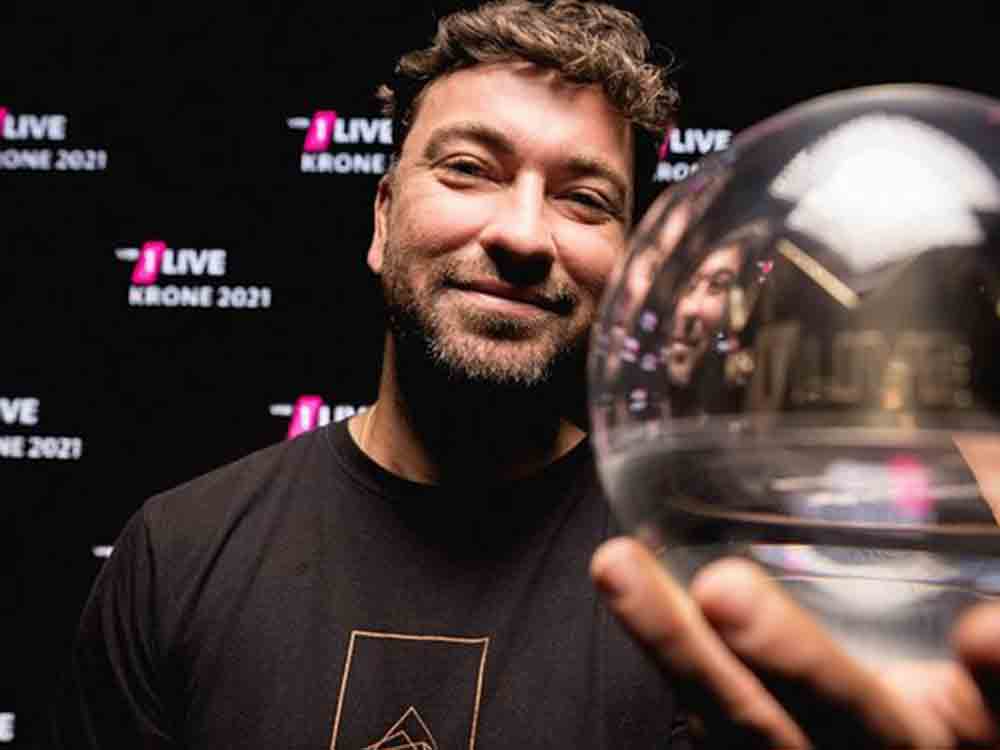 1LIVE Kronen für Marteria, LEA, Nico Santos, Kontra K, Felix Jaehn, Provinz, LUNA und Teddy Teclebrhan 1LIVE Kronen für Marteria, LEA, Nico Santos, Kontra K, Felix Jaehn, Provinz, LUNA und Teddy Teclebrhan