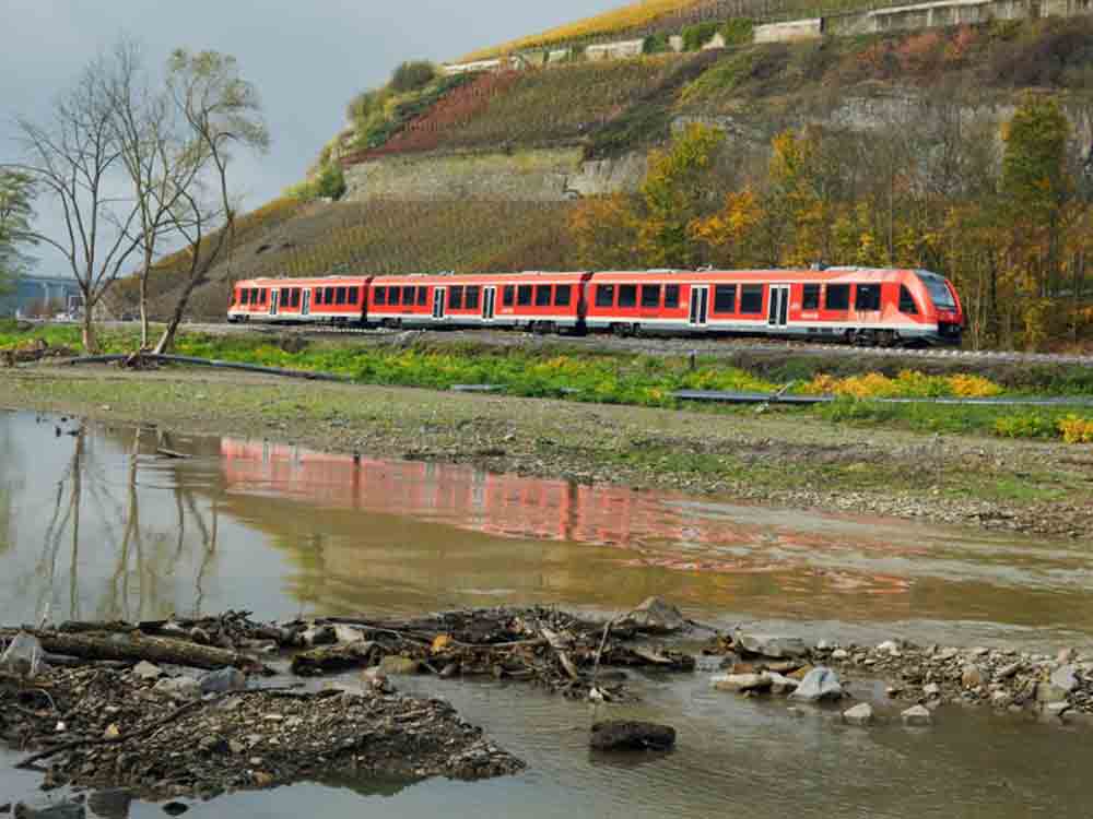 Deutsche Bahn zieht Flutbilanz: auf 80 Prozent der beschädigten Strecken rollen Ende des Jahres wieder Züge Deutsche Bahn zieht Flutbilanz: auf 80 Prozent der beschädigten Strecken rollen Ende des Jahres wieder Züge