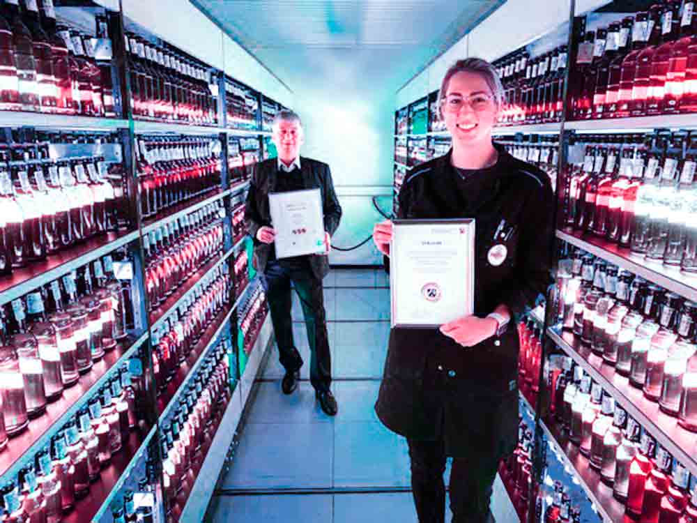 Für hohe Qualität ausgezeichnet, Warsteiner Brauerei erhält erneut den Landesehrenpreis NRW Für hohe Qualität ausgezeichnet, Warsteiner Brauerei erhält erneut den Landesehrenpreis NRW