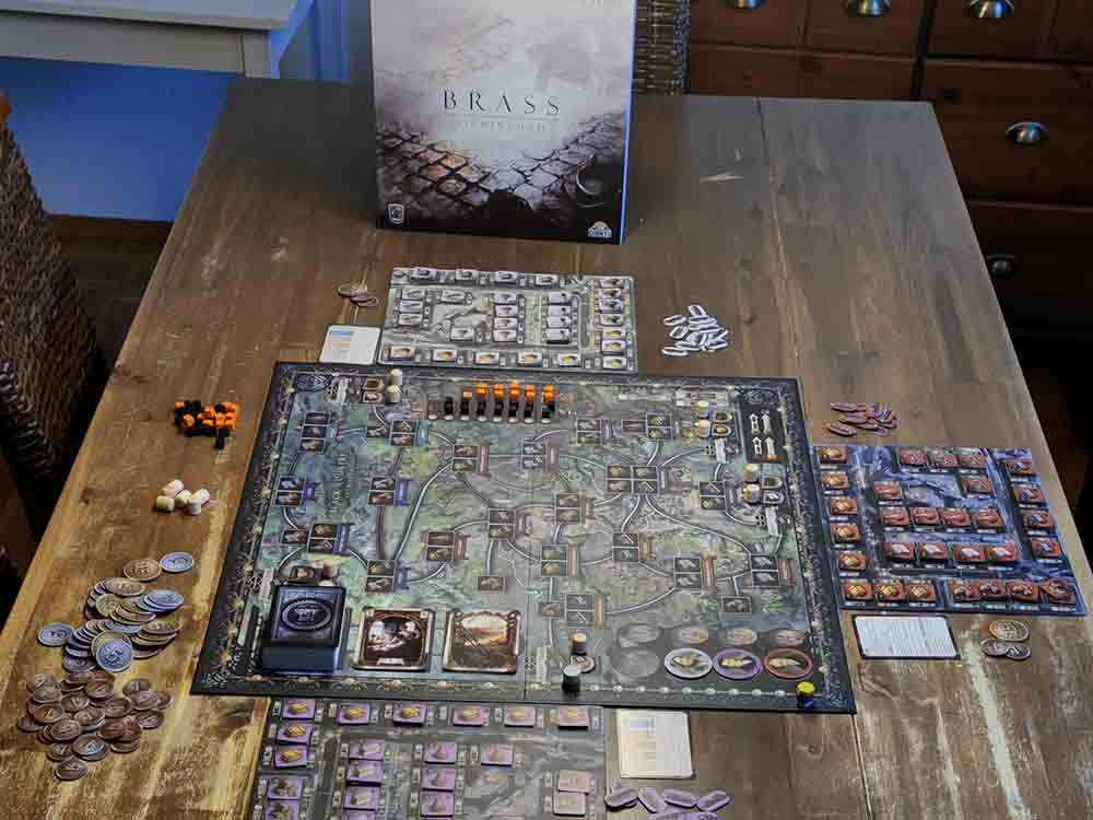 In unregelmäßigen Abständen stellt Hartmus Brand in Gütsel Brettspiele vor, die in seinen Spielegruppen besonders gut ankommen.