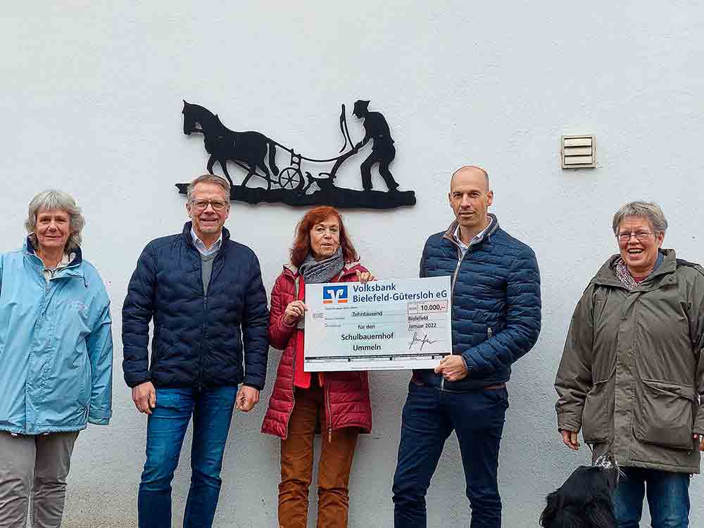 Bielefeld, Gütersloh: erfolgreiche Weihnachtsaktion der Volksbank, 10.000 Euro für den Schulbauernhof Ummeln Bielefeld, Gütersloh: erfolgreiche Weihnachtsaktion der Volksbank, 10.000 Euro für den Schulbauernhof Ummeln