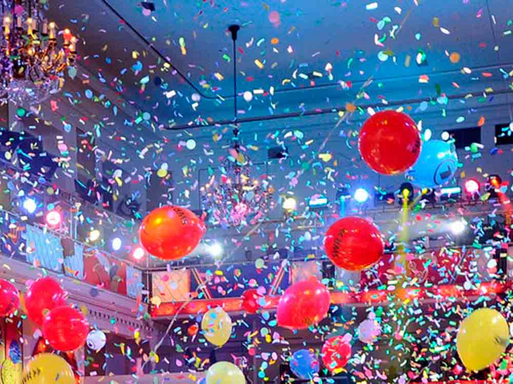 Die fünfte Jahreszeit im SWR Fernsehen, närrische Sendungen unter dem Motto »SWR Sofa Fastnacht« ab 25. Januar 2022 Die fünfte Jahreszeit im SWR Fernsehen, närrische Sendungen unter dem Motto »SWR Sofa Fastnacht« ab 25. Januar 2022