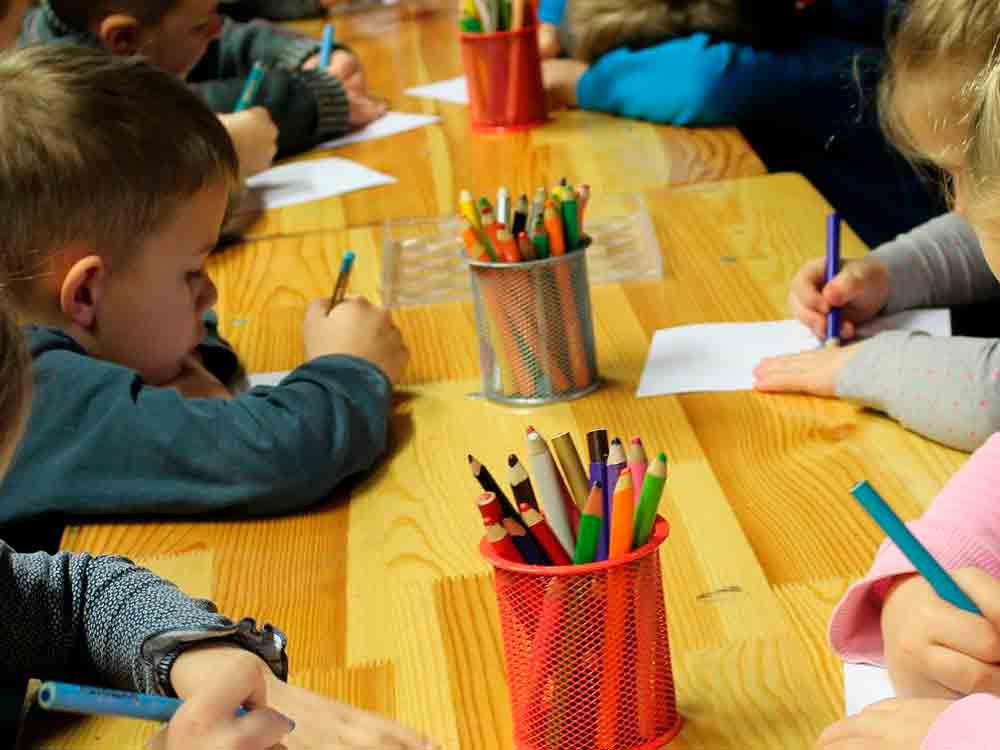 Gütersloh: Kinderbetreuung in Kitas und OGS, Stufenverfahren soll größtmögliches Betreuungsangebot aufrechterhalten Gütersloh: Kinderbetreuung in Kitas und OGS, Stufenverfahren soll größtmögliches Betreuungsangebot aufrechterhalten