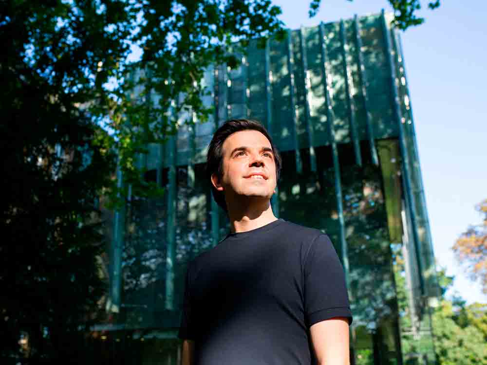 Gütersloh, Nordwestdeutsche Philharmonie gastiert mit Star Bariton Benjamin Appl unter der Leitung von Rory MacDonald in der Stadthalle Gütersloh, Nordwestdeutsche Philharmonie gastiert mit Star Bariton Benjamin Appl unter der Leitung von Rory MacDonald in der Stadthalle