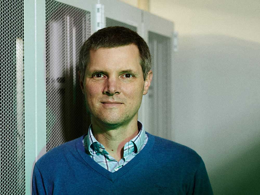 Wissenschaftsstaatssekretär übergibt Förderbescheid: Zwei Projekte der FH Bielefeld bei »OERContent.nrw« erfolgreich