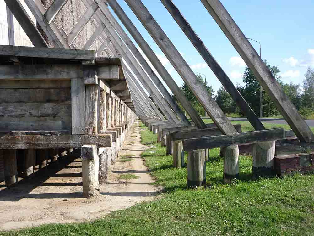 Führungen durchs Museum, Ortsrundgänge, Gradierwerkführungen und Workshops für große und kleine Salz Forscher