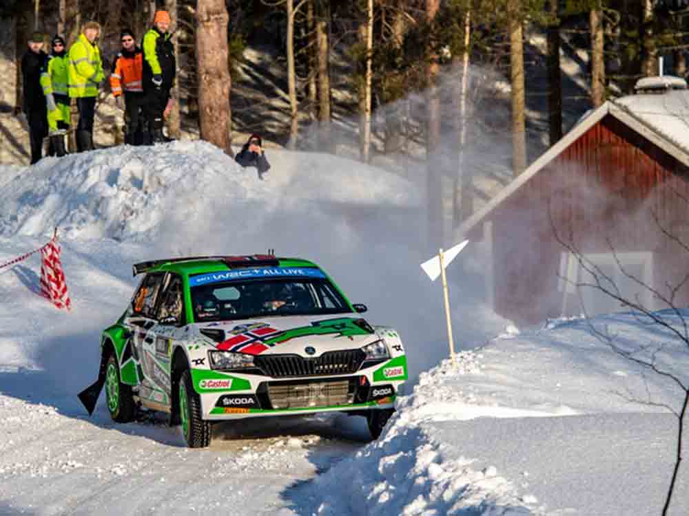 Rallye Schweden, 2. WRC2 Sieg in Folge für Škoda Fabia Rally2 evo Fahrer Andreas Mikkelsen Rallye Schweden, 2. WRC2 Sieg in Folge für Škoda Fabia Rally2 evo Fahrer Andreas Mikkelsen