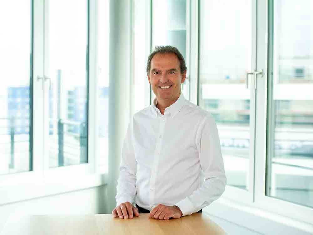 Mercedes Benz Mobility verändert Organisationsstruktur und richtet Vorstand neu aus, Peter Zieringer neuer Chief Customer Officer Mercedes Benz Mobility verändert Organisationsstruktur und richtet Vorstand neu aus, Peter Zieringer neuer Chief Customer Officer