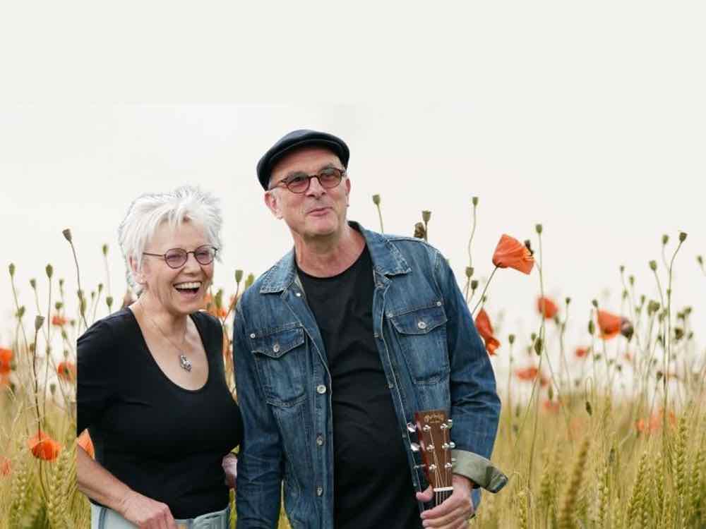 Lagerfeuerconnection and friends, unter diesem Namen sind Ingrid Tölle und Udo Kottula nicht nur in Gütersloh bekannt