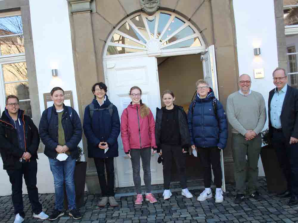 Mit dem ÖPNV kostenlos ins Sauerland Museum, für Schulen im gesamten Hochsauerlandkreis Mit dem ÖPNV kostenlos ins Sauerland Museum, für Schulen im gesamten Hochsauerlandkreis